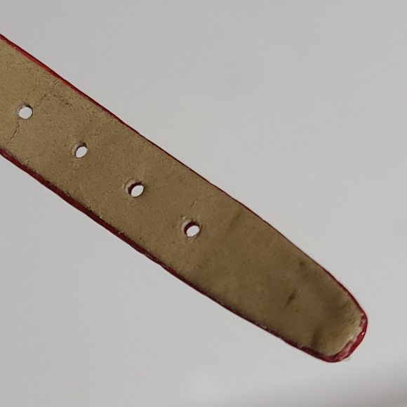 Red Guess leather crocodile watch genuine leather euc - Picture 13 of 14